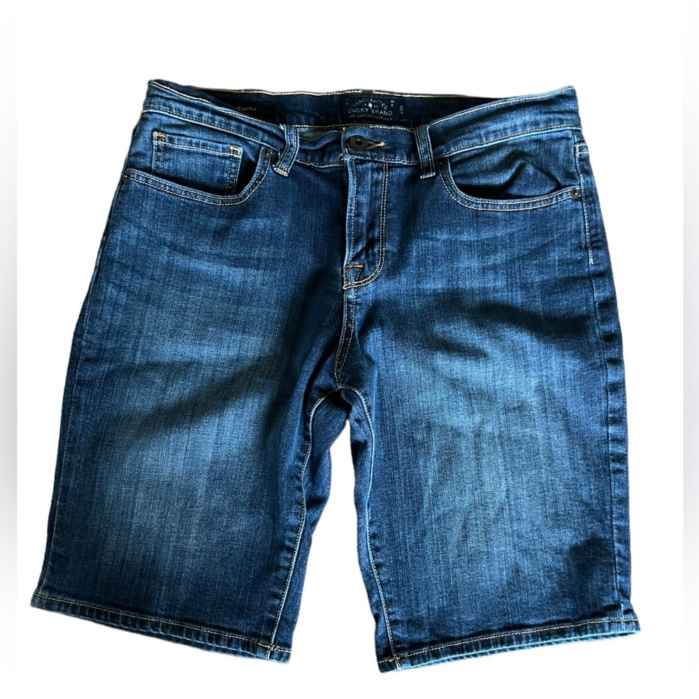 Lucky Brand Dark Wash‎ Bermuda Women's Sz. 8
Denim Shorts
